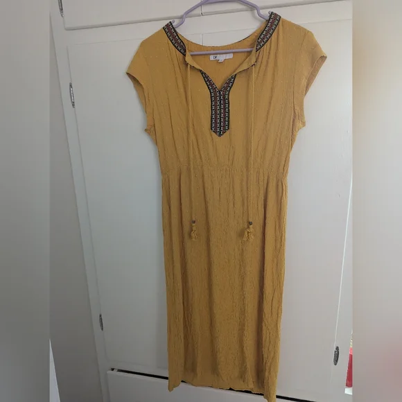 DR2 Yellow Boho Midi Dress with Black Details - Picture 1 of 3
